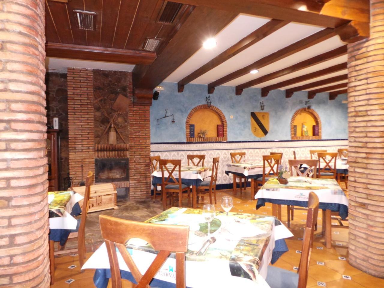 Hotel Carvajal ตอร์เรฮอน เอล รูบิโอ ภายนอก รูปภาพ